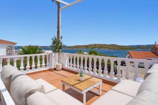 Villa de 4 dormitorios con vistas al mar en Addaia - 9
