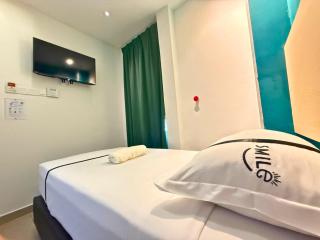 Smile Hotel Danau Kota - 5