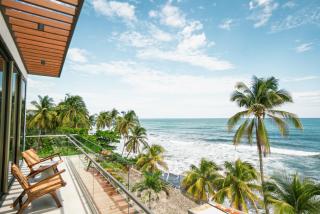 Solaris Oceanfront Escape in Surfcity - 0