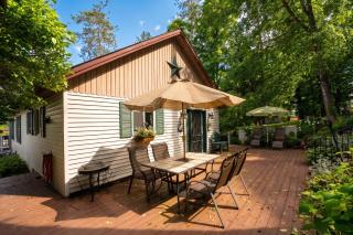 5 Min to Colgate, Pet Friendly, Sleeps 6 - 5