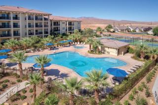 Estancia Resort Pool Hot Tub Near Trails - 0