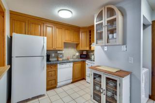Bristol Condo Near ESPN HQ & Lake Compounce! - 2