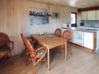 5 person holiday home in Hadsund - 5