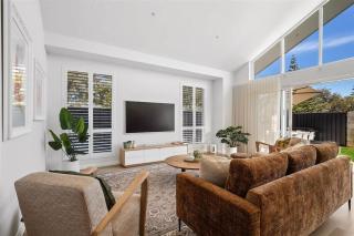Genoa House - Coastal Elegance at the Marina's Edge - 0