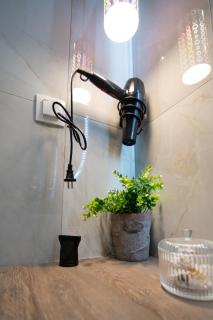 Aura Suites - Olive Lumen - 1