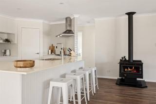 Birak Beach House - Modern Comfort by Geographe Bay - 8