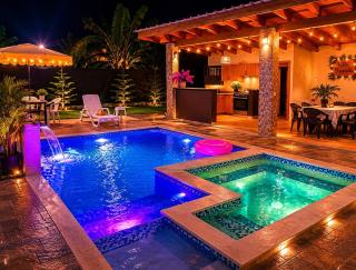 Hermosa Villa con vista a la montaña, Piscina, BBQ, Jacuzzi, Rio cerca - 3