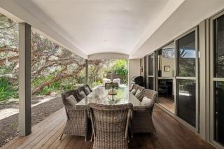Bunker Bayhouse - Beachfront Retreat next to Resort - 0