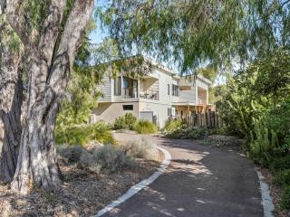Beach Haven - A Year-Round Retreat by the Sea - 5