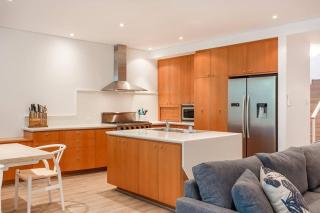 Baydream Believer - Lush Beachfront Resort Escape - Broadwater - 2