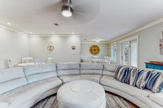 Amazing home near beach with private pool screened porch & huge yard - 4