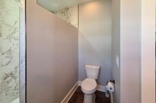 Spacious private home with large kitchen patio & close to everything - 1