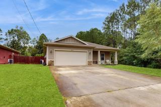 Cozy coastal private home with fenced yard dog-friendly and close to beach - 7