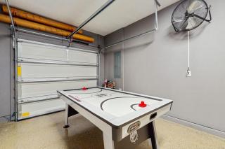 Beautiful townhouse with plenty of space full kitchen & close to beach - 8