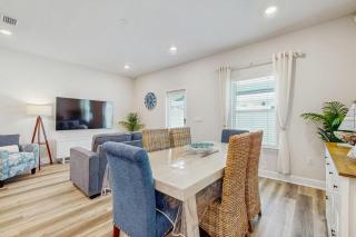 Beautiful townhouse with plenty of space full kitchen & close to beach - 5