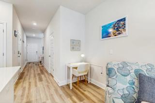 Beautiful townhouse with plenty of space full kitchen & close to beach - 1