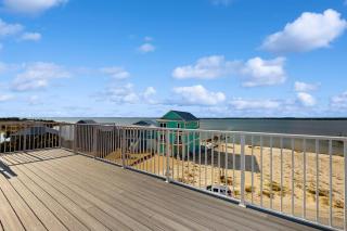 Newly built home near beach with sound view balcony WiFi WD & AC - 0