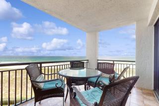 Spacious fourth-floor condo - Complimentary BEACH SERVICE - 0