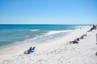 Spacious fourth-floor condo - Complimentary BEACH SERVICE - 7