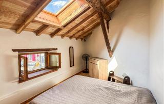1 Bedroom Beautiful Home In Les Cabannes - 2