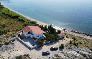 Stunning Apartment In Smokvica - 0