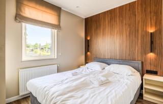 Beautiful Home In Voorthuizen With Wifi - 4