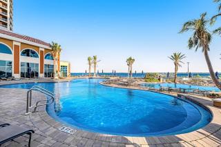 Waterfront condo with WiFi washer&dryer pools fitness room & beach access - 9