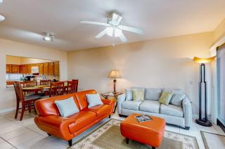 Beachfront condo with pool Gulf-view balcony central AC & washer&dryer - 0