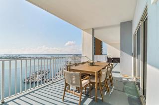 Bayfront penthouse with huge balcony stunning beach-harbor views & pool - 8
