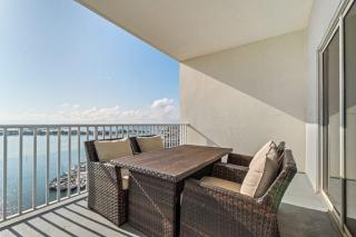 Bayfront penthouse with huge balcony stunning beach-harbor views & pool - 7