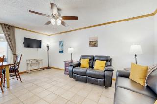 Cozy Coastal Gulf Condo with Shared Pool and Beach Access - 4