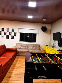 Casa de Praia com piscina, churrasqueira, fogão a lenha, espaço kids e sala de jogos - 4