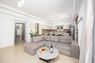 Villa Vatia 2 - 4