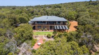 Inji Retreat - Dual Bushland Retreat near the Coast - 0