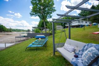 Hot Tub, 5 Min to Colgate, Sleeps 6, Welcome Wine - 7