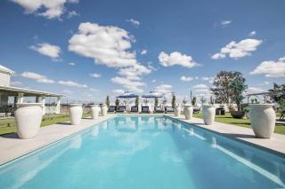 Hamptons Farm Estate - Luxe Retreat and Elegant Events - 9