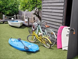 Dolce Vita - A Beachside Family Garden Retreat - 6