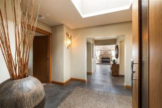 Incognito - An Exclusive Oceanfront Estate - 3