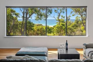 Eagle Vista - Beachside Bliss with Bushland Serenity - 0