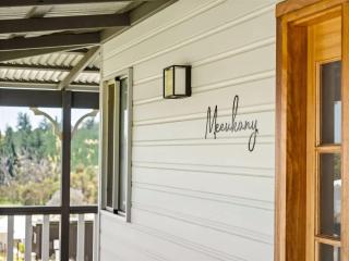 Meeukany - Hilltop Stunner in the Heart of Nannup - 2