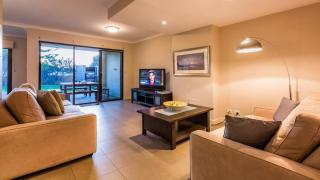 Surfside 8 - Spacious Retreat on Yallingup Beach - 9