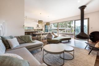 Sunrise Tranquillity - Luxe Retreat with Heated Spa - 4