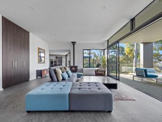 The Roo House - Sprawling Bushland Retreat near Town - 9