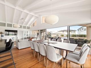 The Ranch - Beachside Pool Retreat with Tennis Court - 7