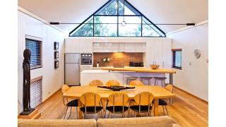 Whitehaven - Stylish Group Retreat with Ocean Views - 4