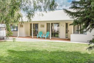 Reverie By The Bay - Walk to Beaches, Relax in Style - Dunsborough - 1