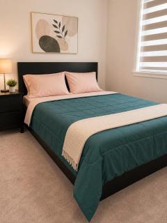 Luxury 4BR Calgary Home l Airport l Families Welcome - 4