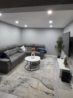 Cozy New 2BR Suite Retreat - 0
