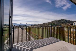Stylish & Modern Wanaka Townhouse - Your Dream Holiday Awaits - 0