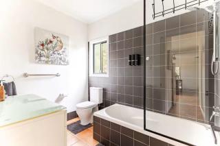 Chandler Guesthouse - Near Sleeman Sports - 2